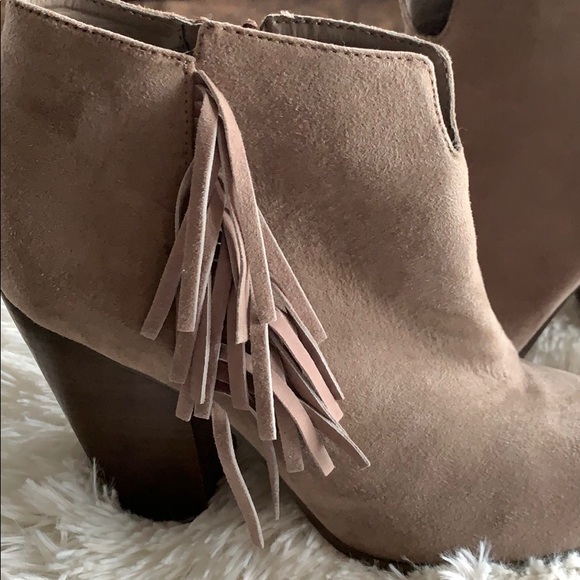 Nice booties - Picture 4 of 4